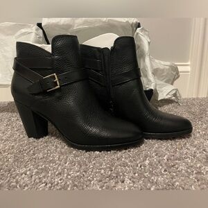 NIB Cole Haan. Black Leather. Hayes Ankle Strap Bootie. Size 7C. With Buckle